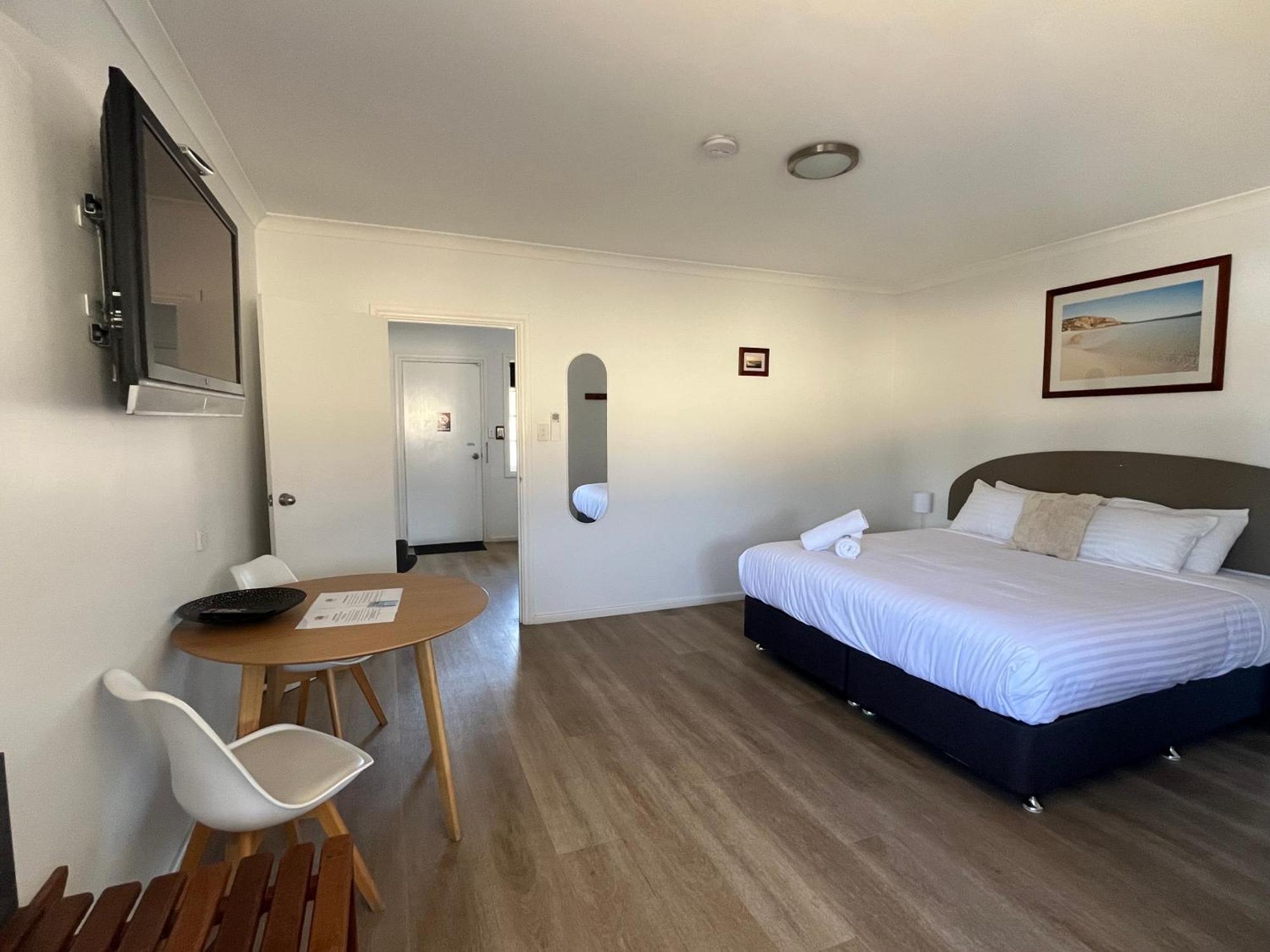 Clearwater Motel Apartments Esperance Exterior photo